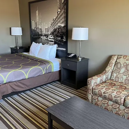Super 8 By Wyndham Yorkville