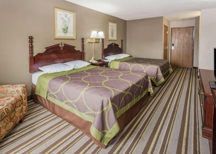 Super 8 By Wyndham Hotel Yorkville
